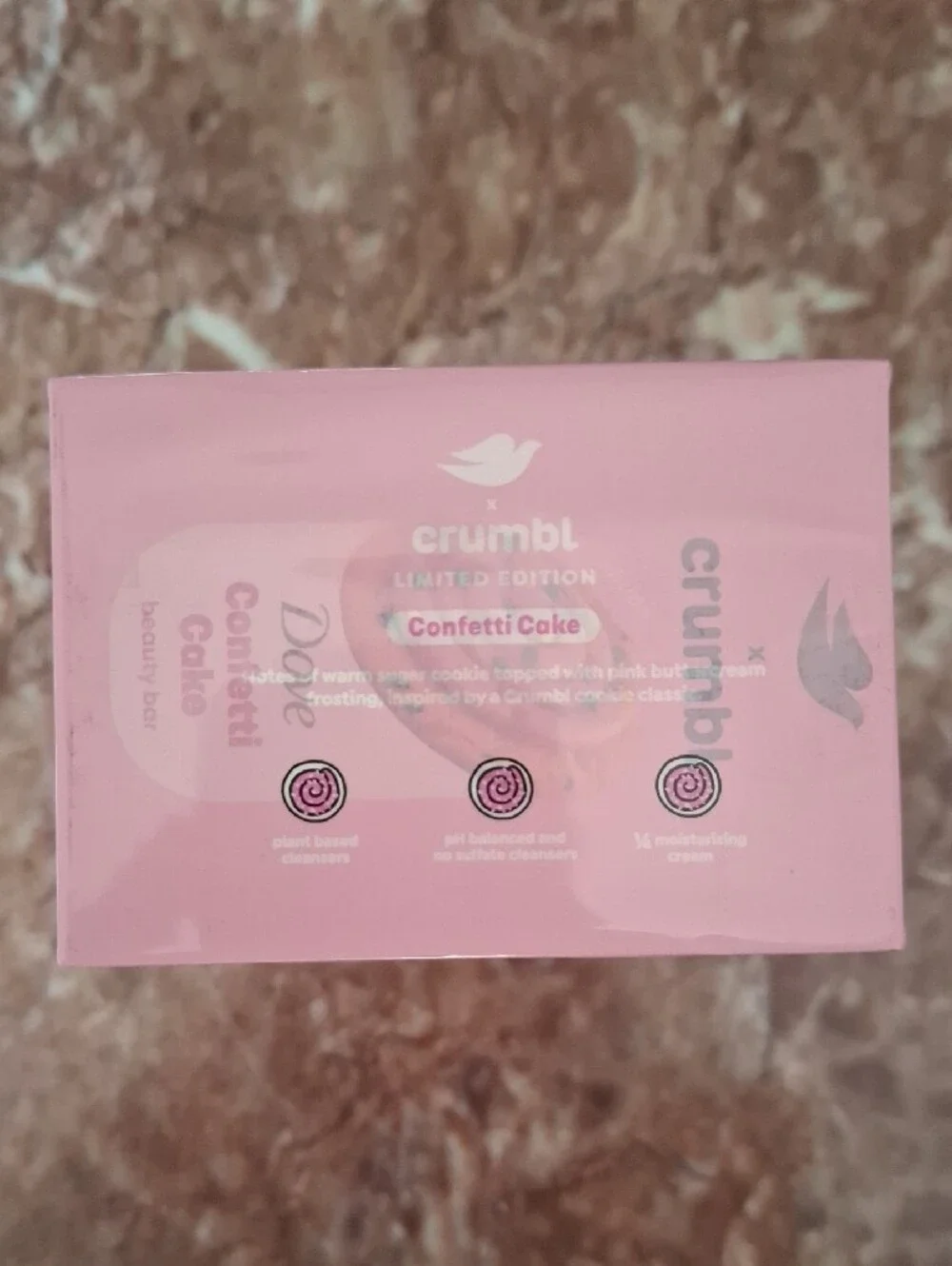 Dove Confetti Cake Beauty Bar - Pink (Crumb1 Collaboration)